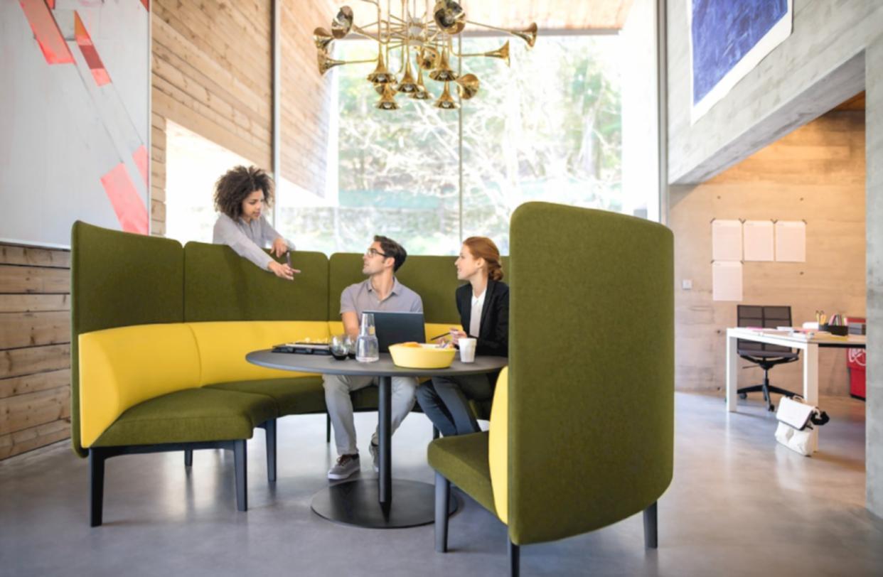 Participants reviewing SEO tool configurations during workshop